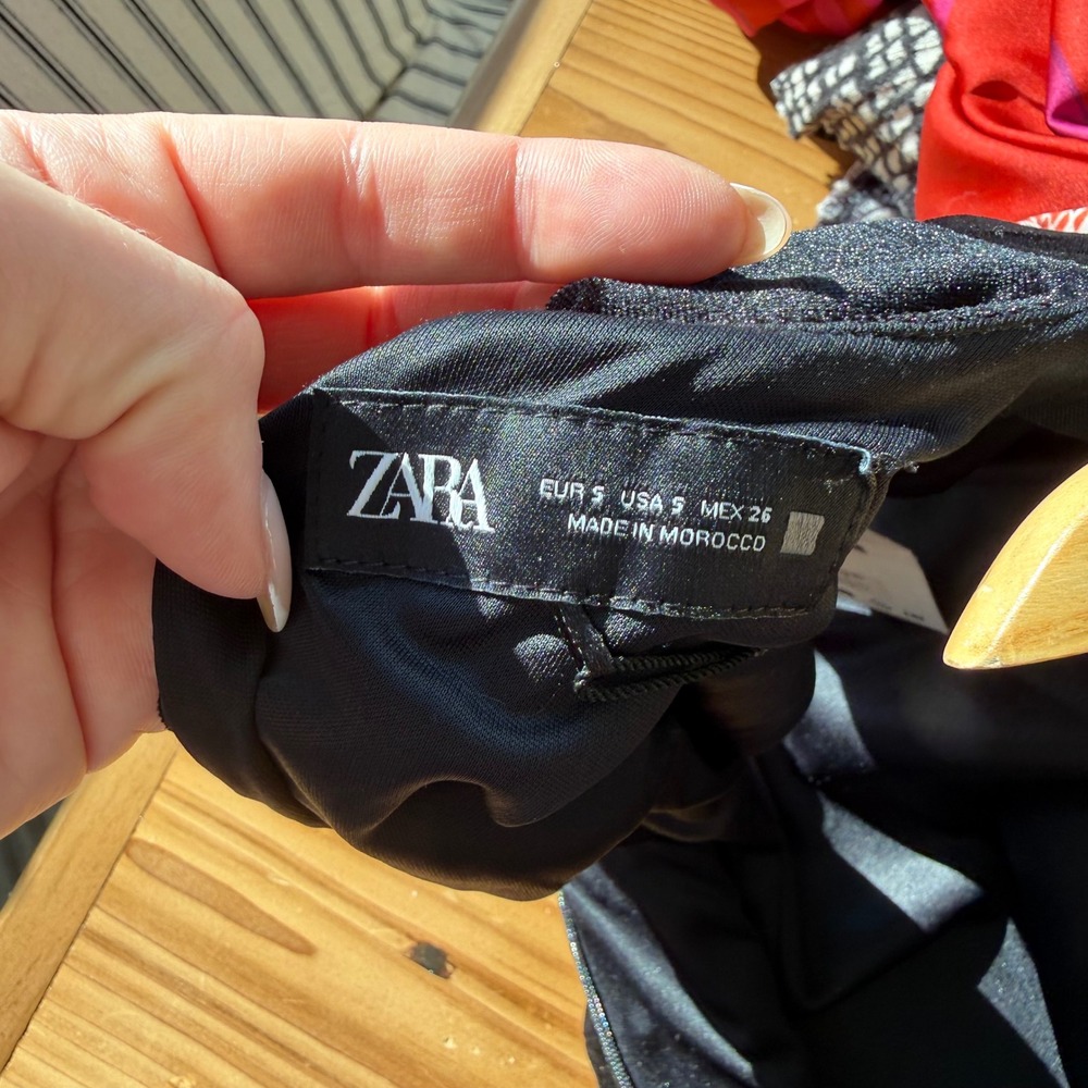 Zara‎ Cut Out Black Velvet Midi Dress Size Small - Picture 4 of 11